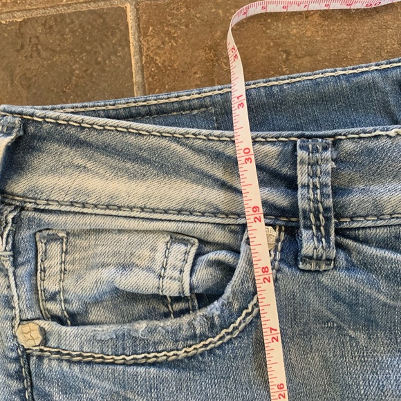 Woman’s silver capris jeans! - Picture 2 of 5